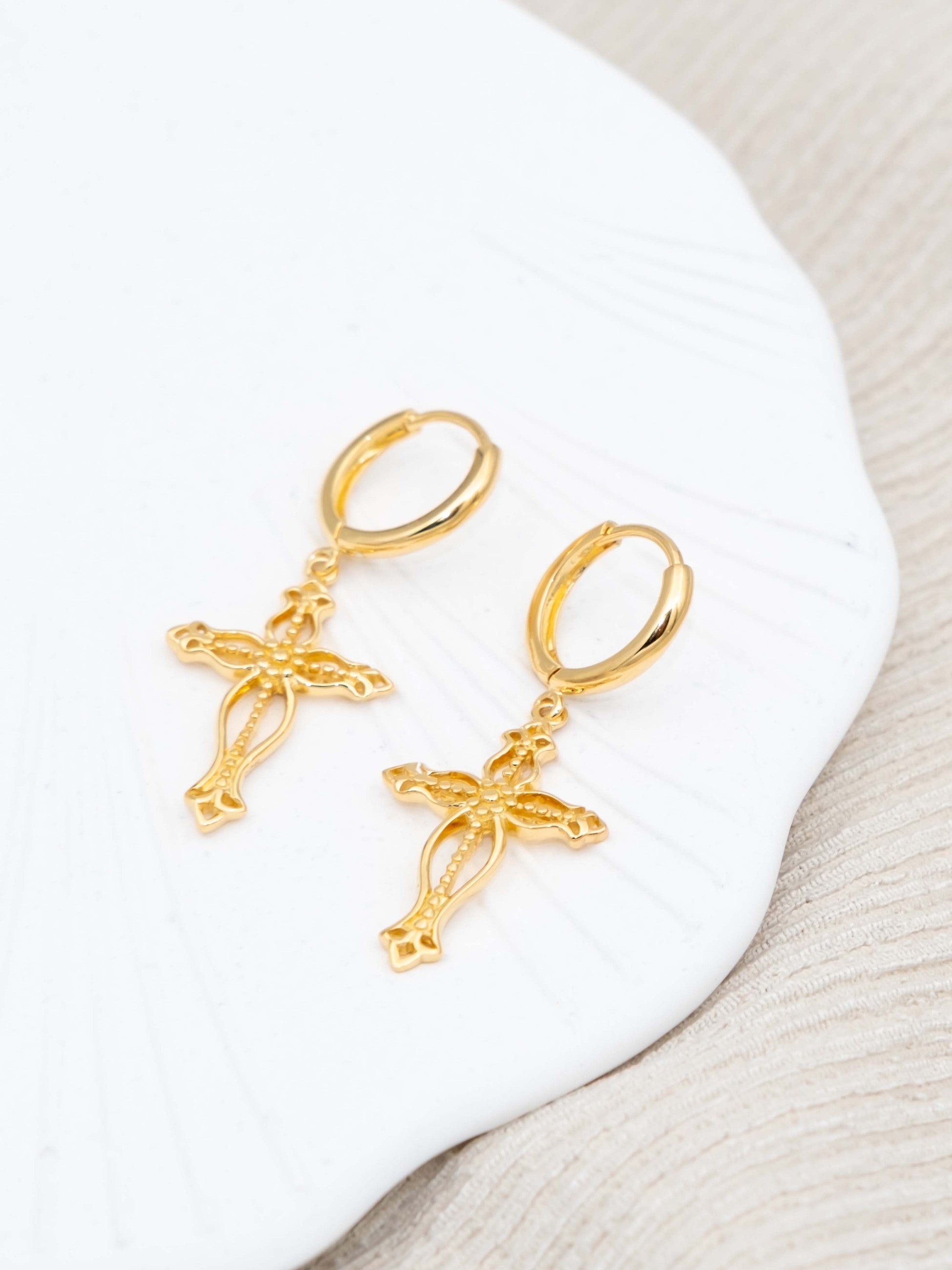 Kimolos-Judge Me 925 Ayar Gümüş Tasarım Haç Küpe-Küpe-3-Milagron.com