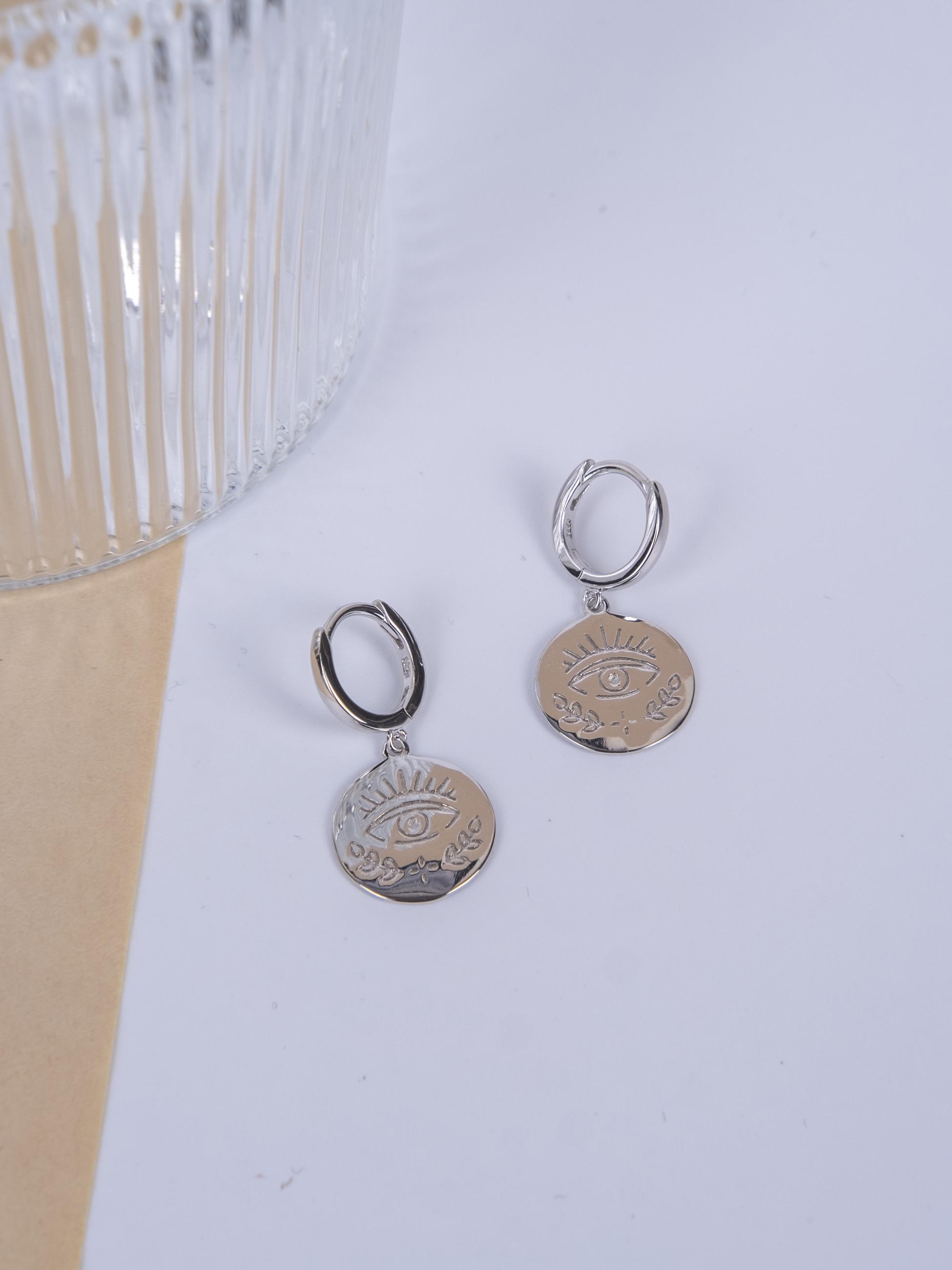 Kimolos-Wish You Luck 925 Ayar Gümüş Yuvarlak Şans Küpe-Küpe-4-Milagron.com