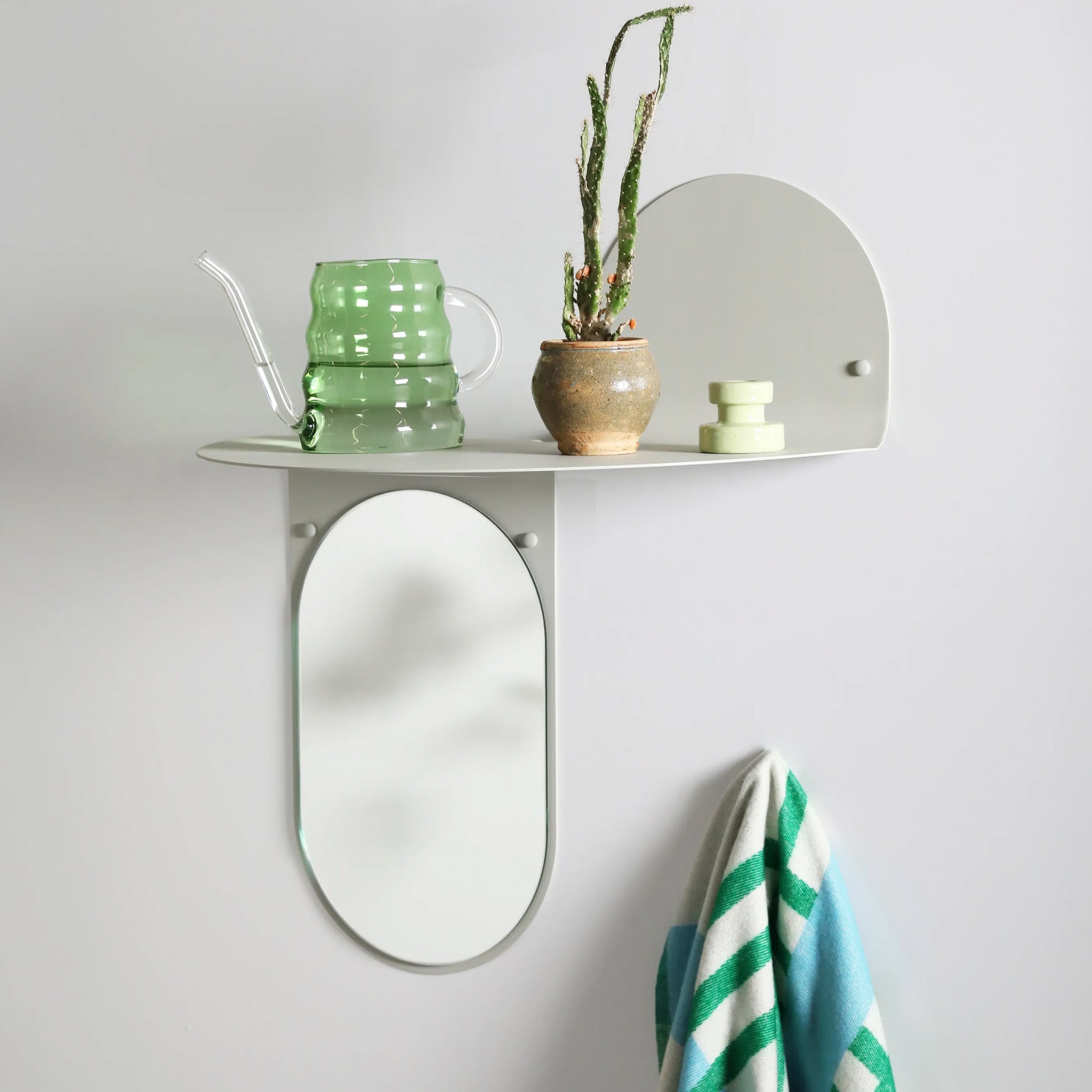 &Klevering-Flip Açık Gri Ayna-Ayna-3-Milagron.com