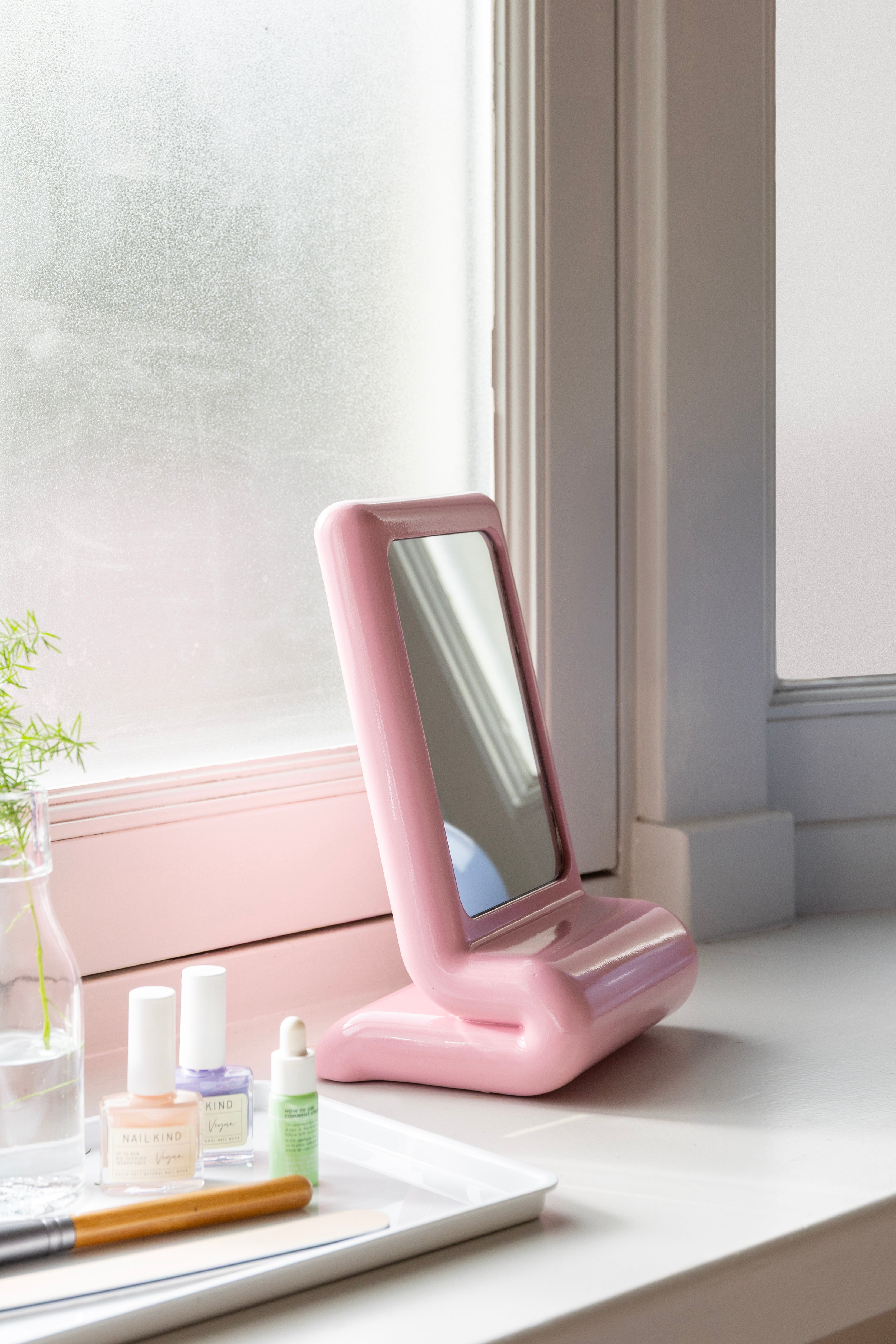 &Klevering-Vanity Pembe Makyaj Aynası-Ayna-2-Milagron.com