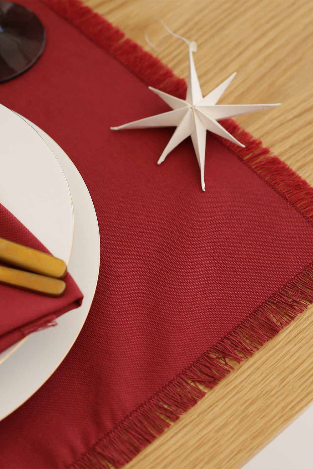 Km Home Collection-2'li Set Kırmızı Pamuk Amerikan Servis-Sunum Aksesuarları-3-Milagron.com