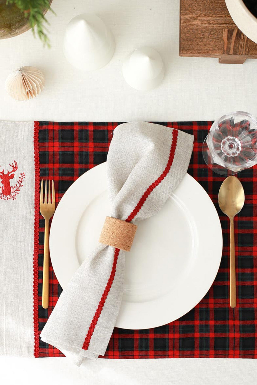 Km Home Collection-2'li Set Kırmızı Zincir Bordürlü Keten Peçete-Peçete-2-Milagron.com