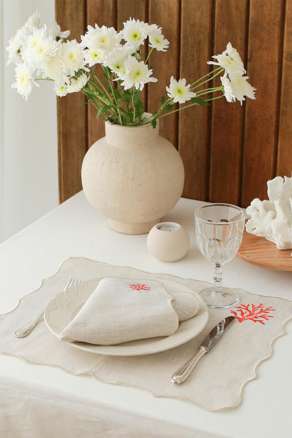 Km Home Collection-2'li Set Mercan İşlemeli Amerikan Servis-Sunum Aksesuarları-3-Milagron.com