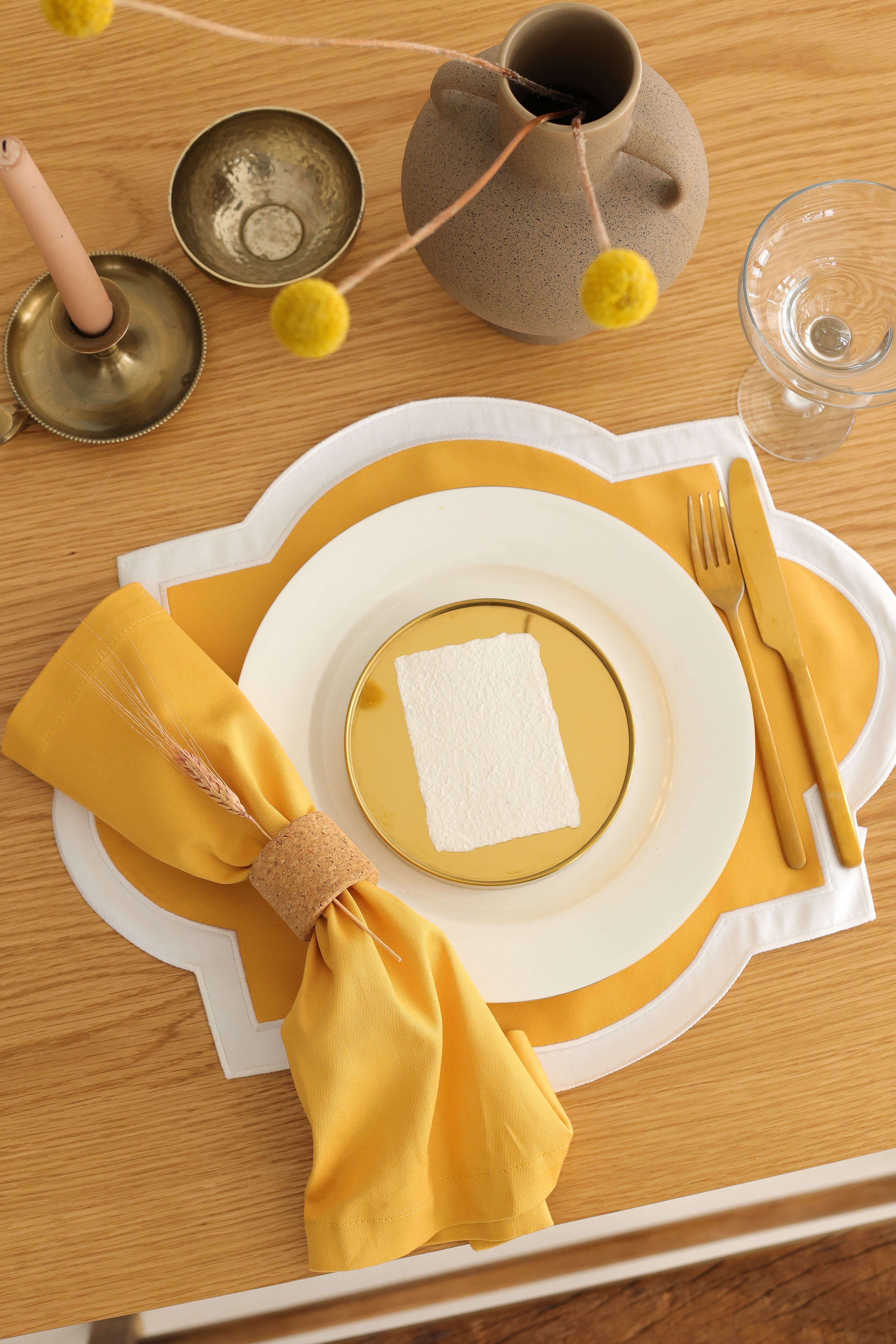 Km Home Collection-2'li Set Sarı Geometrik Amerikan Servis-Sunum Aksesuarları-2-Milagron.com