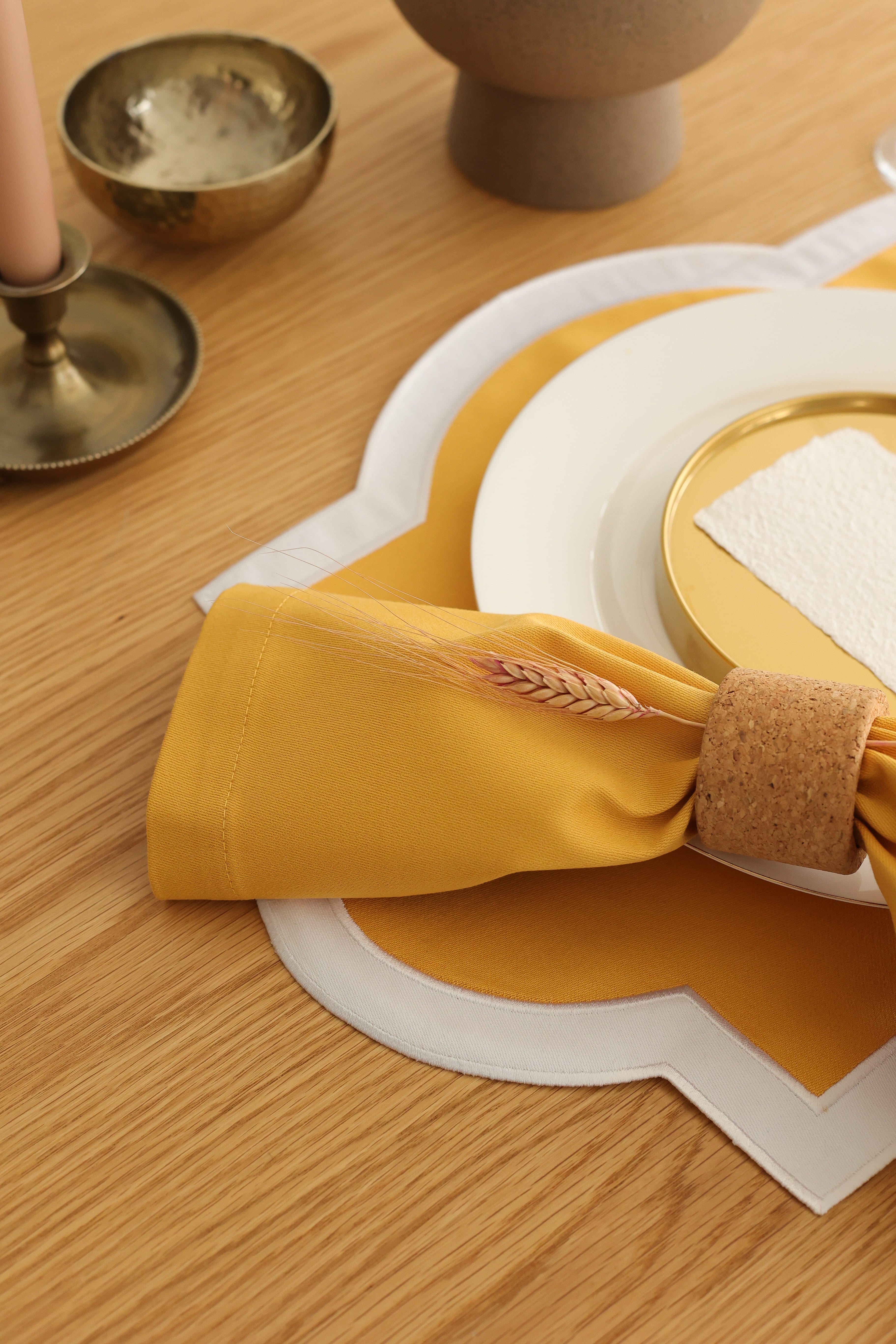 Km Home Collection-2'li Set Sarı Peçete-Sunum Aksesuarları-4-Milagron.com