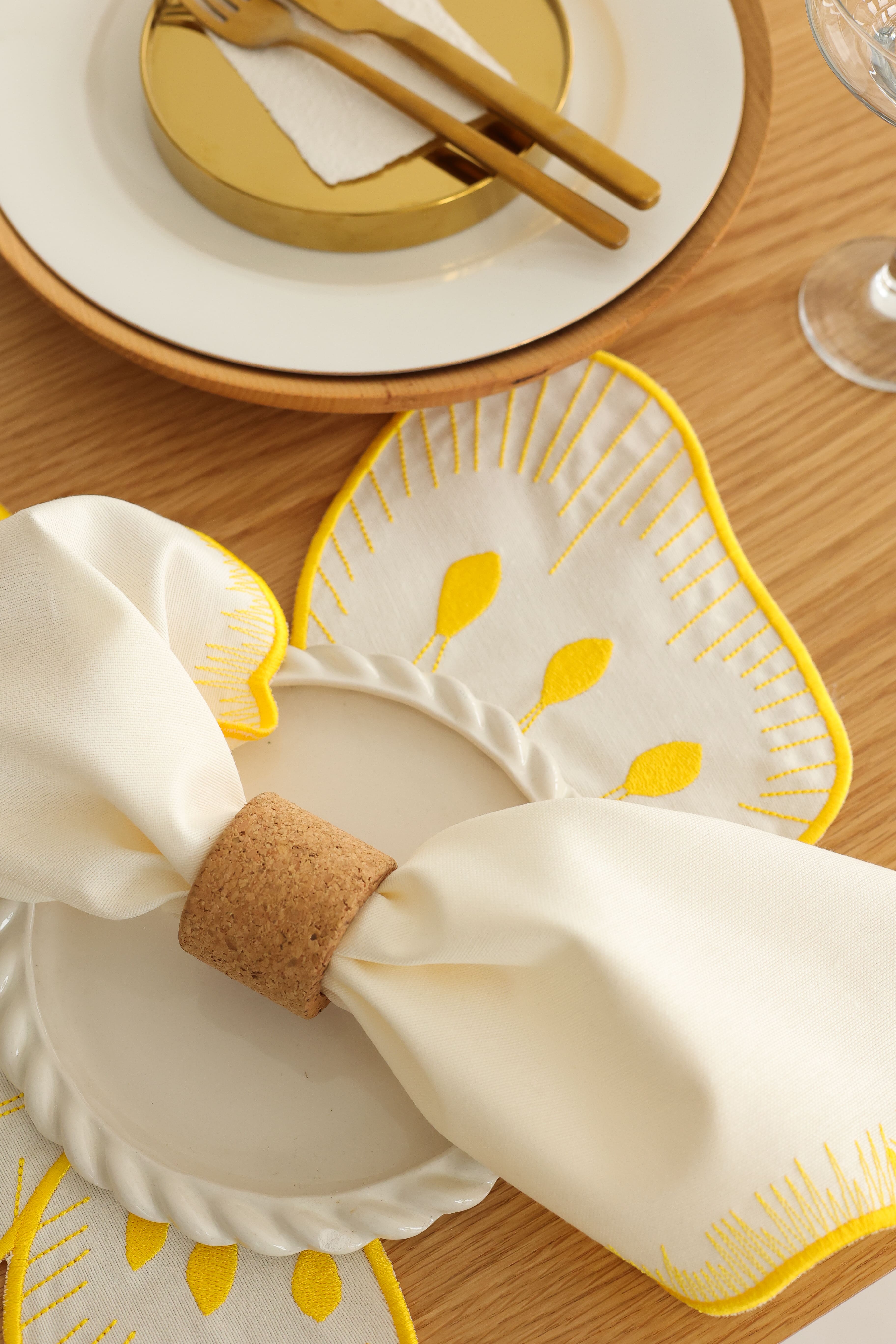 Km Home Collection-2'li Set Sarı Pikolu Pamuk Peçete-Sunum Aksesuarları-5-Milagron.com