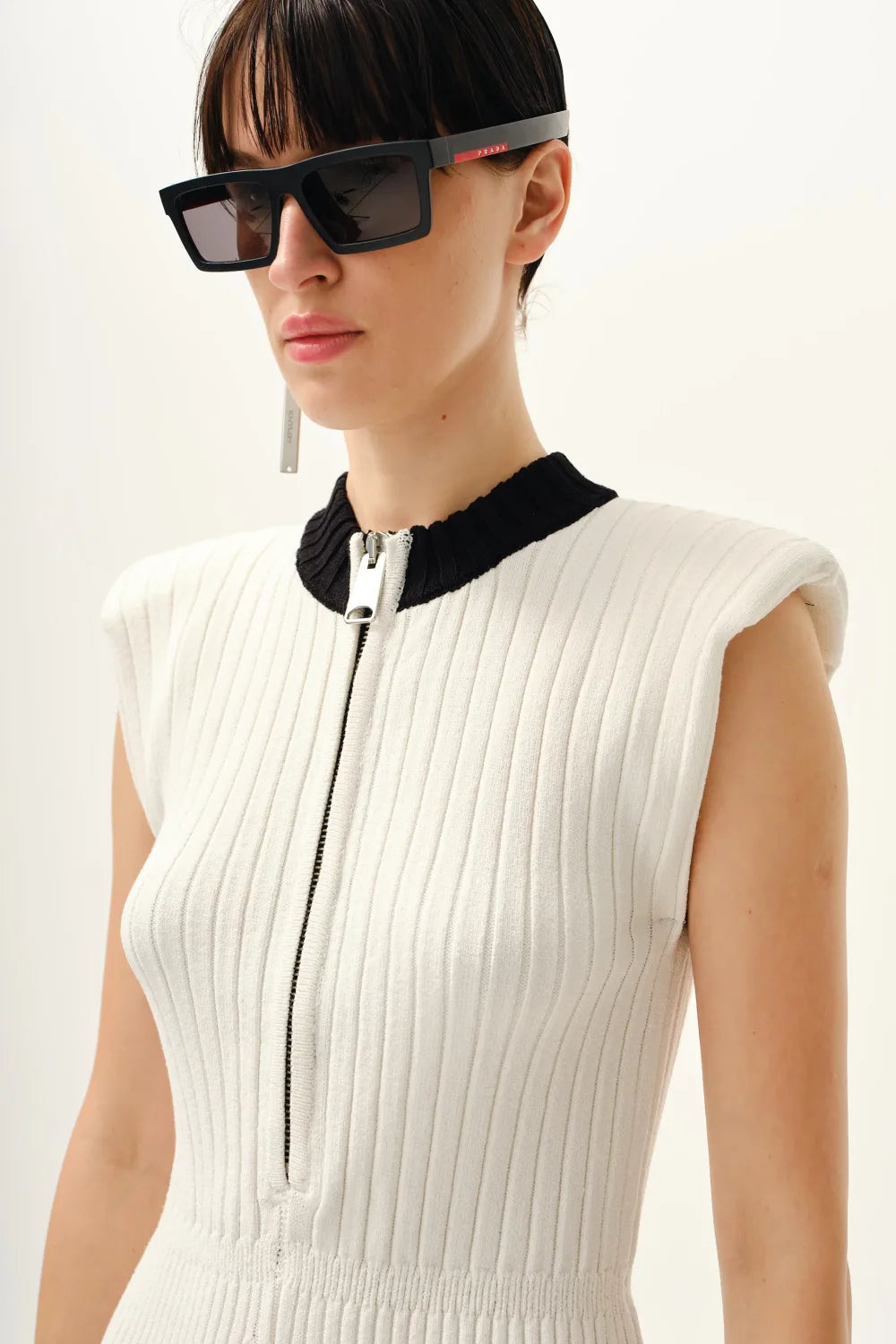 Kntlgy-Beyaz Nervürlü Mini Örme Tulum-Tulum-3-Milagron.com