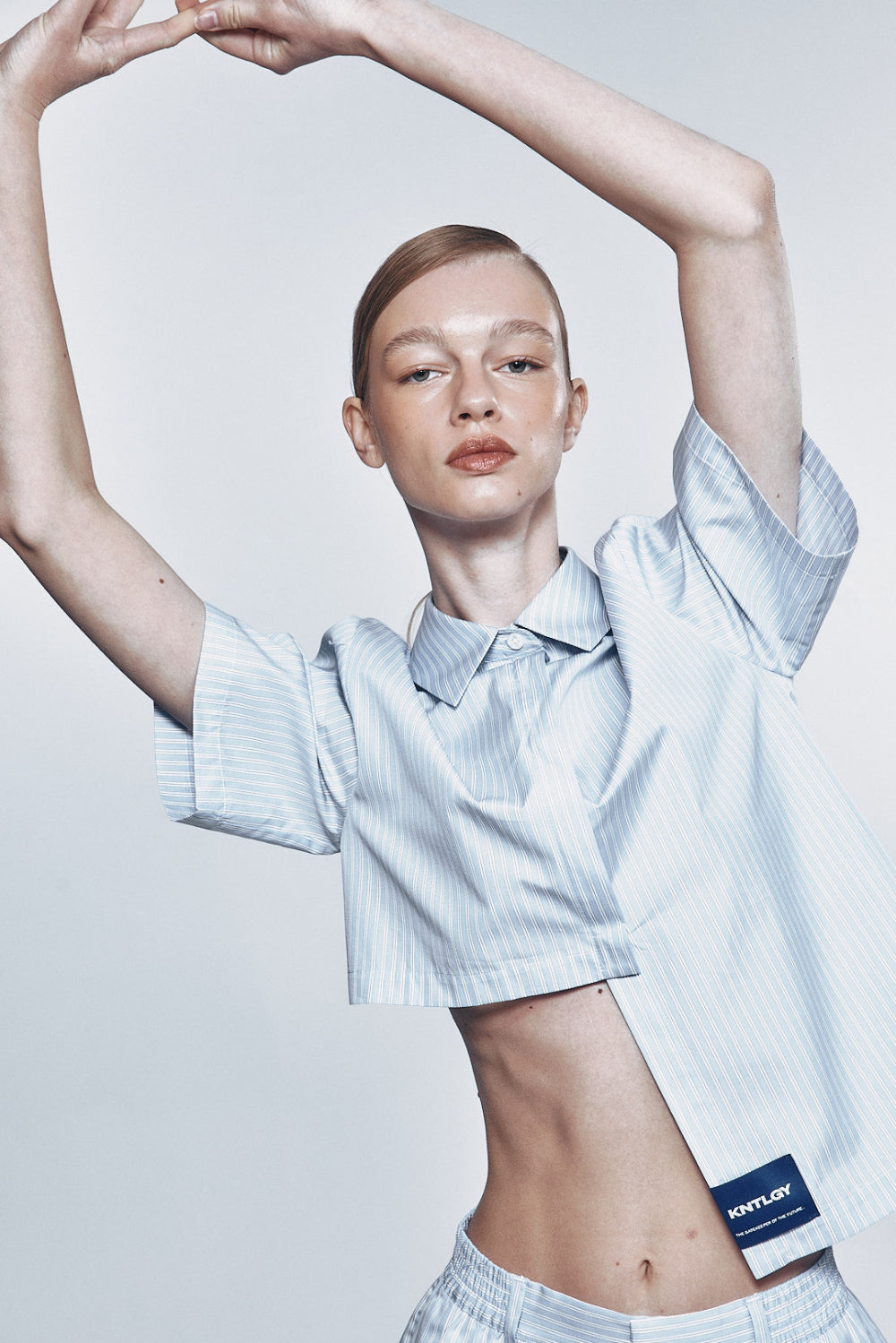 Kntlgy-Intersectional Crop Gömlek-Gömlek-1-Milagron.com