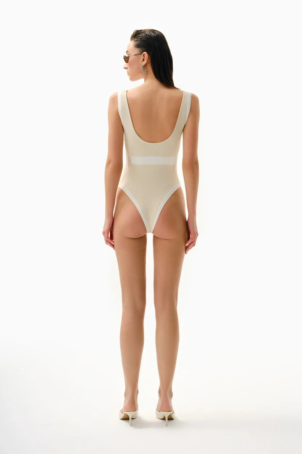 Kntlgy-Kontrast Logo Dikişli Bej Örme Body-Bodysuit-3-Milagron.com
