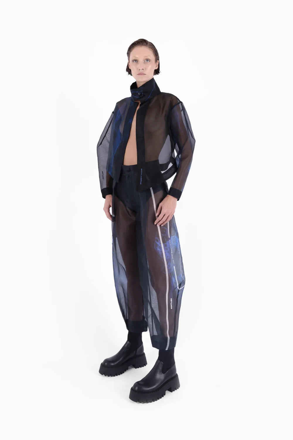 Kntlgy-Super Woman Sınırlı Üretim Ai Baskılı Siyah Organze Pantolon-Pantolon-1-Milagron.com