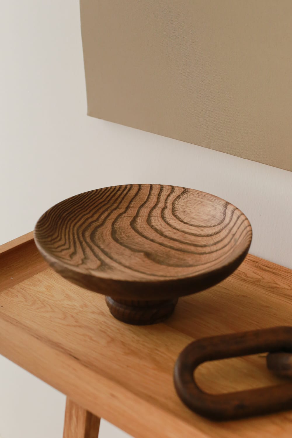 Kos Living-Ayaklı Ahşap Sunum Tabağı Chocolate-Sunum Aksesuarları-1-Milagron.com