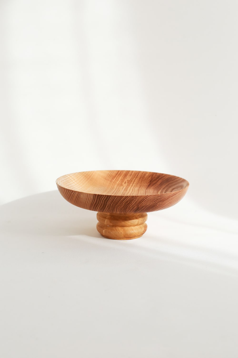 Kos Living-Ayaklı Ahşap Sunum Tabağı Natural-Sunum Aksesuarları-2-Milagron.com