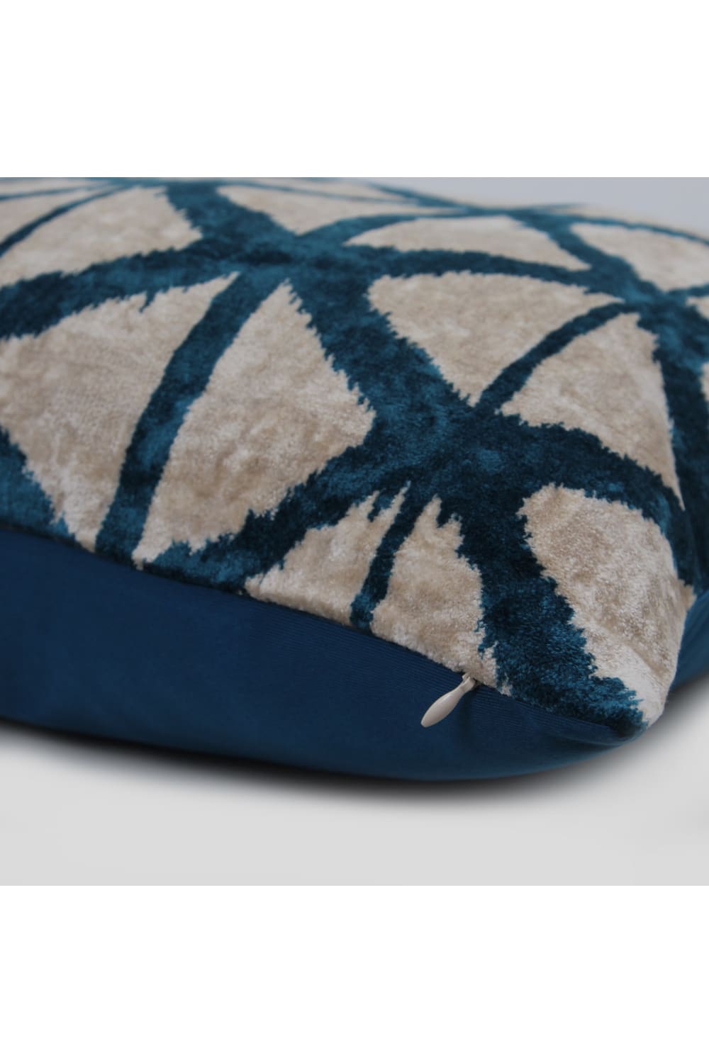 La Casa Antica-İpek Kadife İkat Yastık Kılıfı (50x50cm)-Yastık Kılıfı-2-Milagron.com