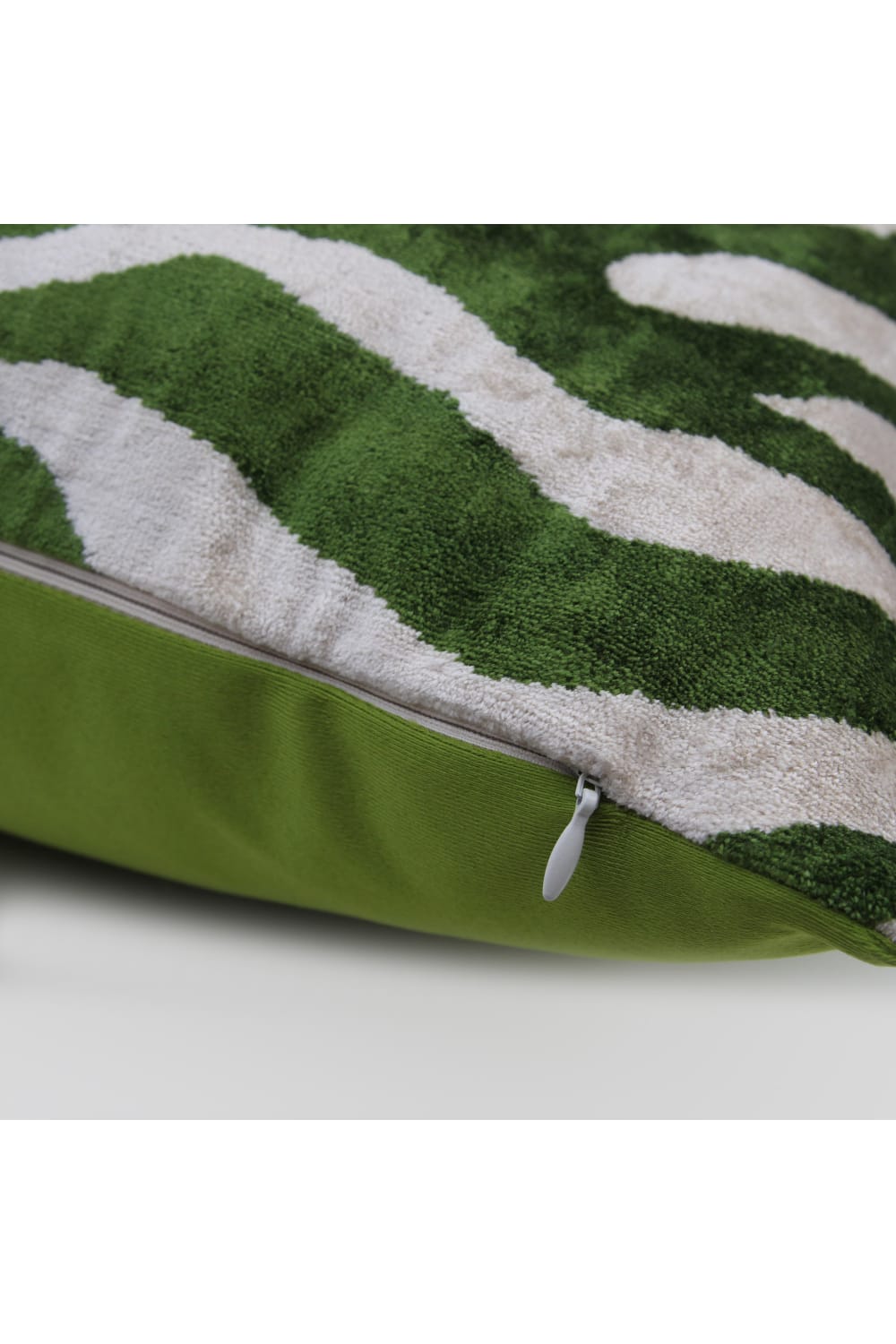 La Casa Antica-İpek Kadife İkat Yastık Kılıfı (50x50cm)-Yastık Kılıfı-2-Milagron.com