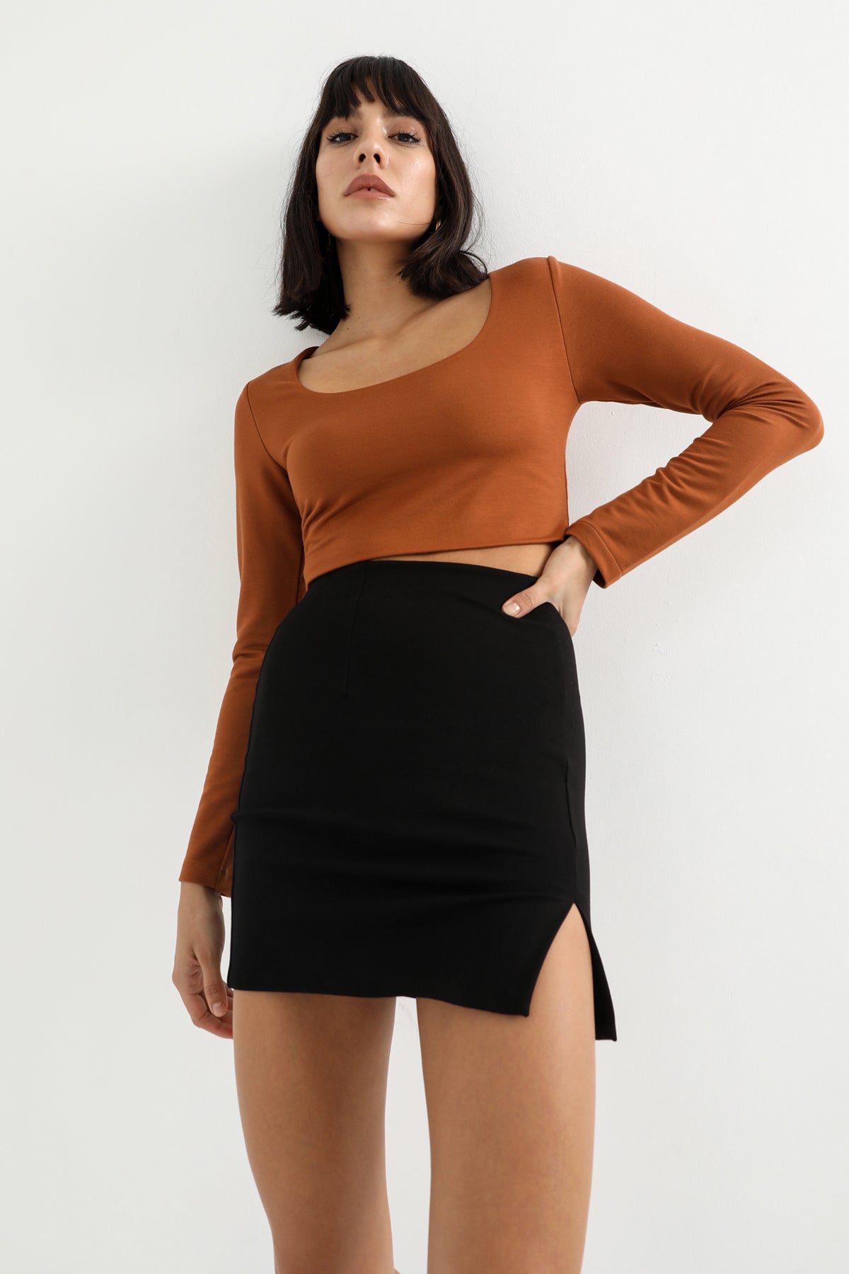 Lena Mini Yırtmaçlı Etek | Siyah