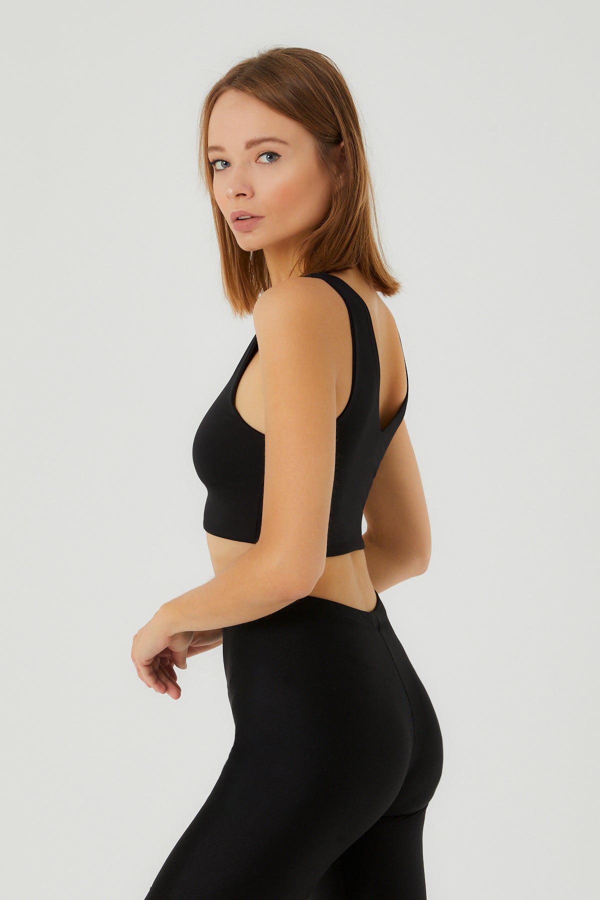 Liene V Yaka Crop Top | Siyah