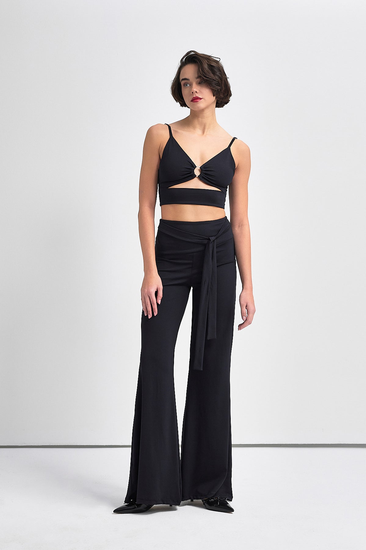 Riva Bağlama Detaylı Bol Paça Tayt | Siyah