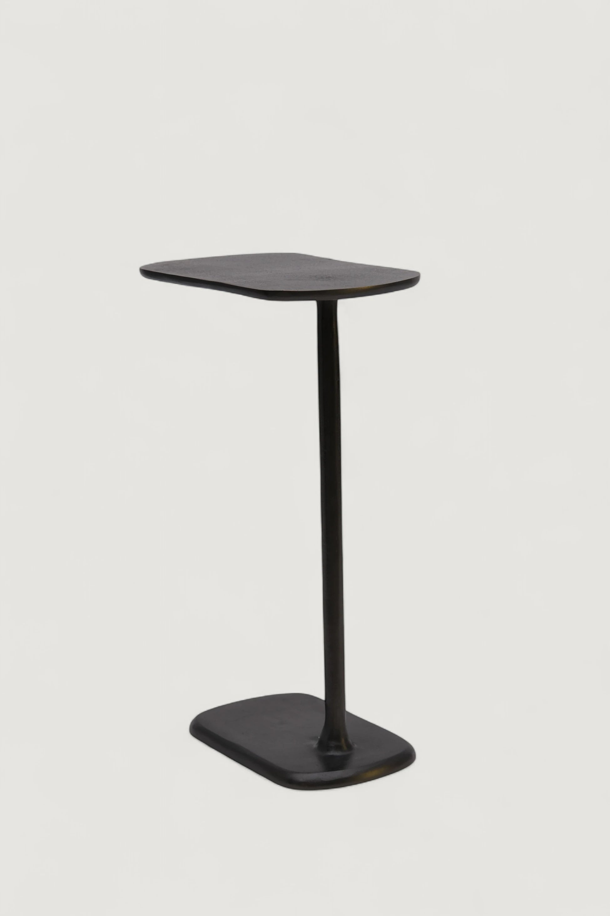 Lasttouch-Solen Siyah Sehpa-4-Milagron.com