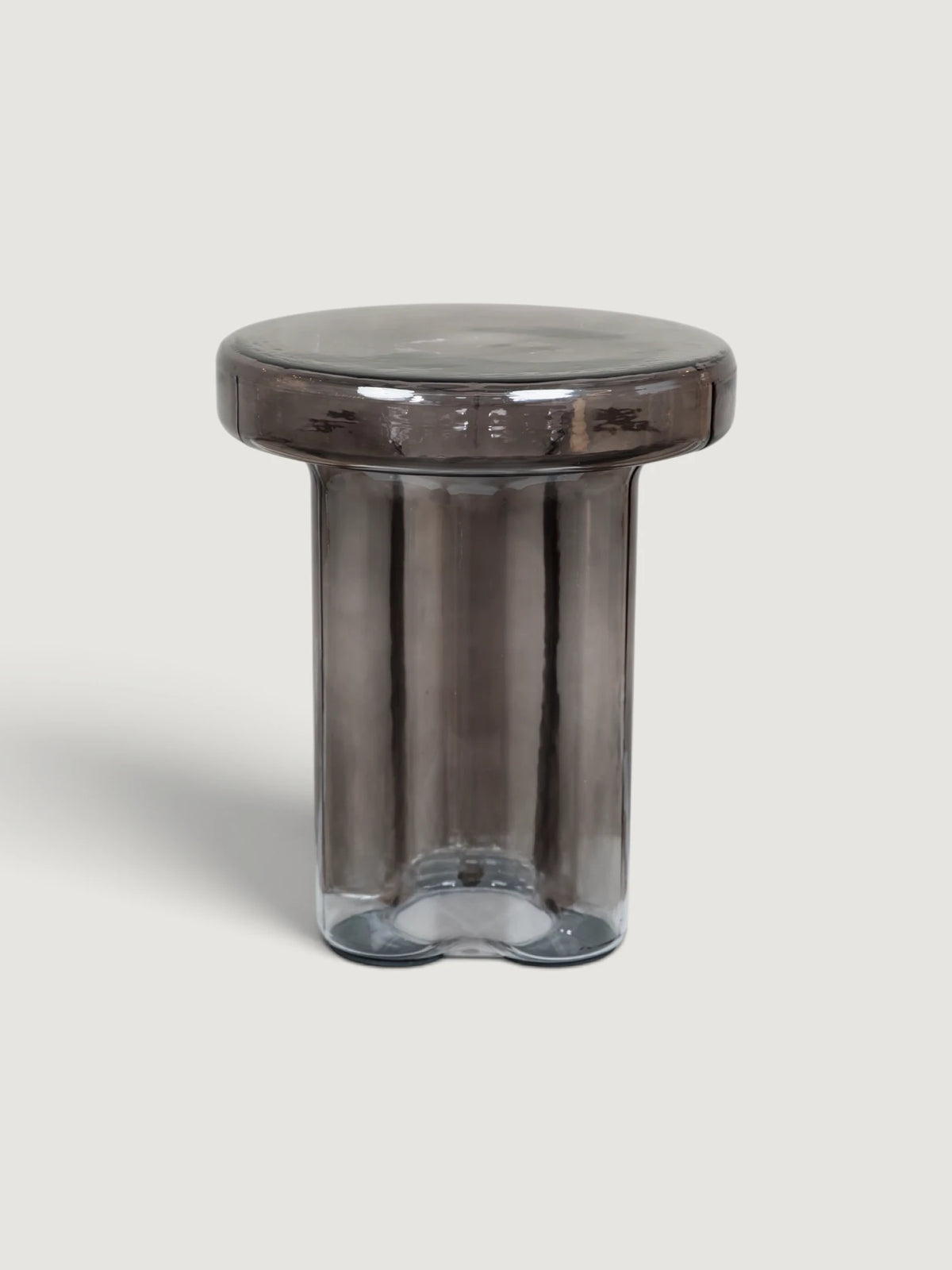 Vetrova Grey Yuvarlak Cam Yan Sehpa-S