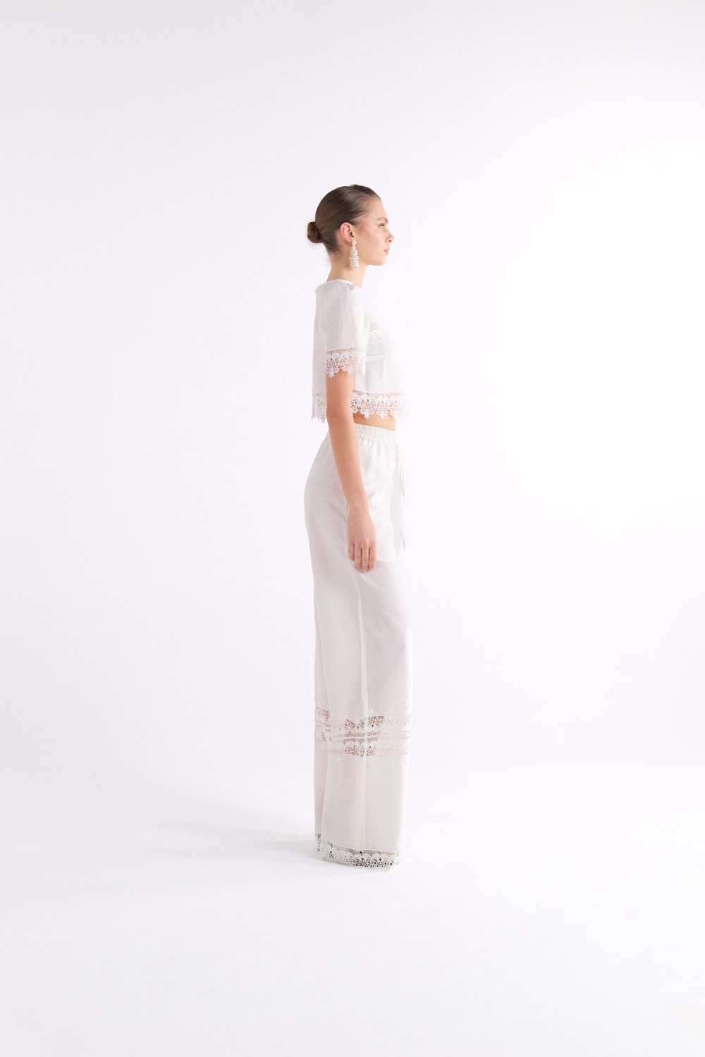 L'atelier Accract-Gabri̇elle Bluz-Bluz-2-Milagron.com