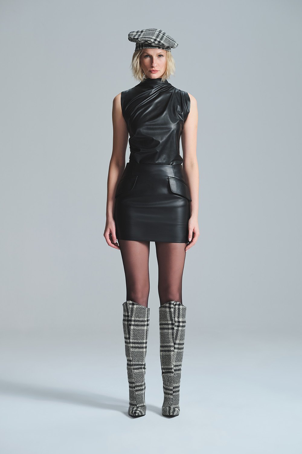 L'atelier Accract-Julia Si̇yah Bluz-Top-1-Milagron.com