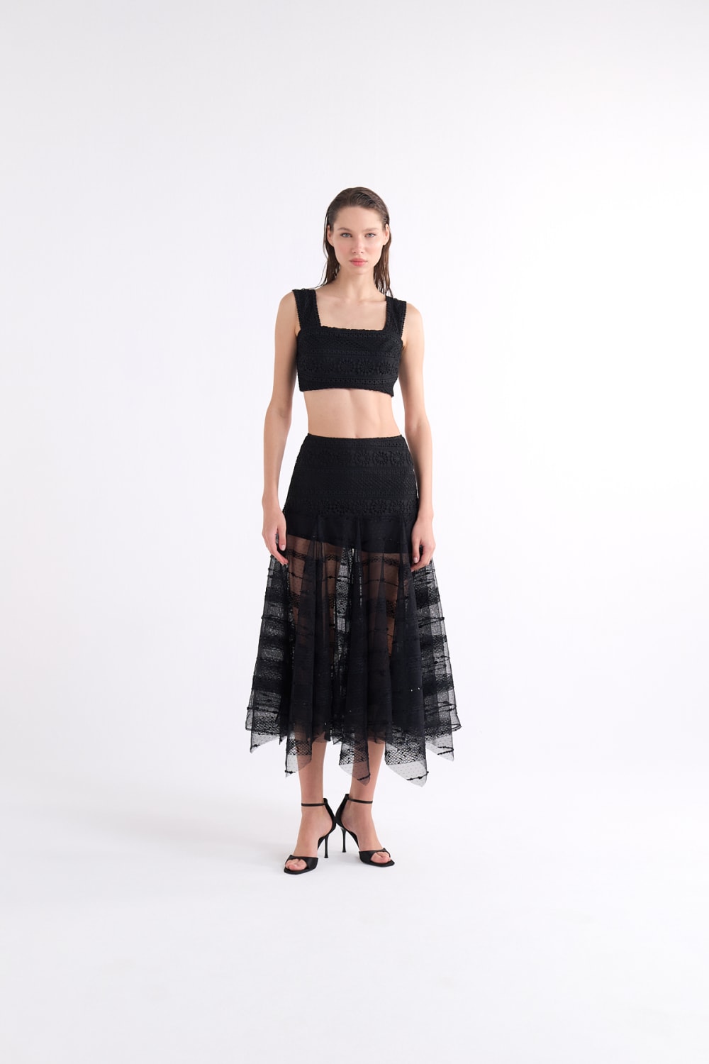 L'atelier Accract-Katari̇n Büsti̇yer-Büstiyer-1-Milagron.com