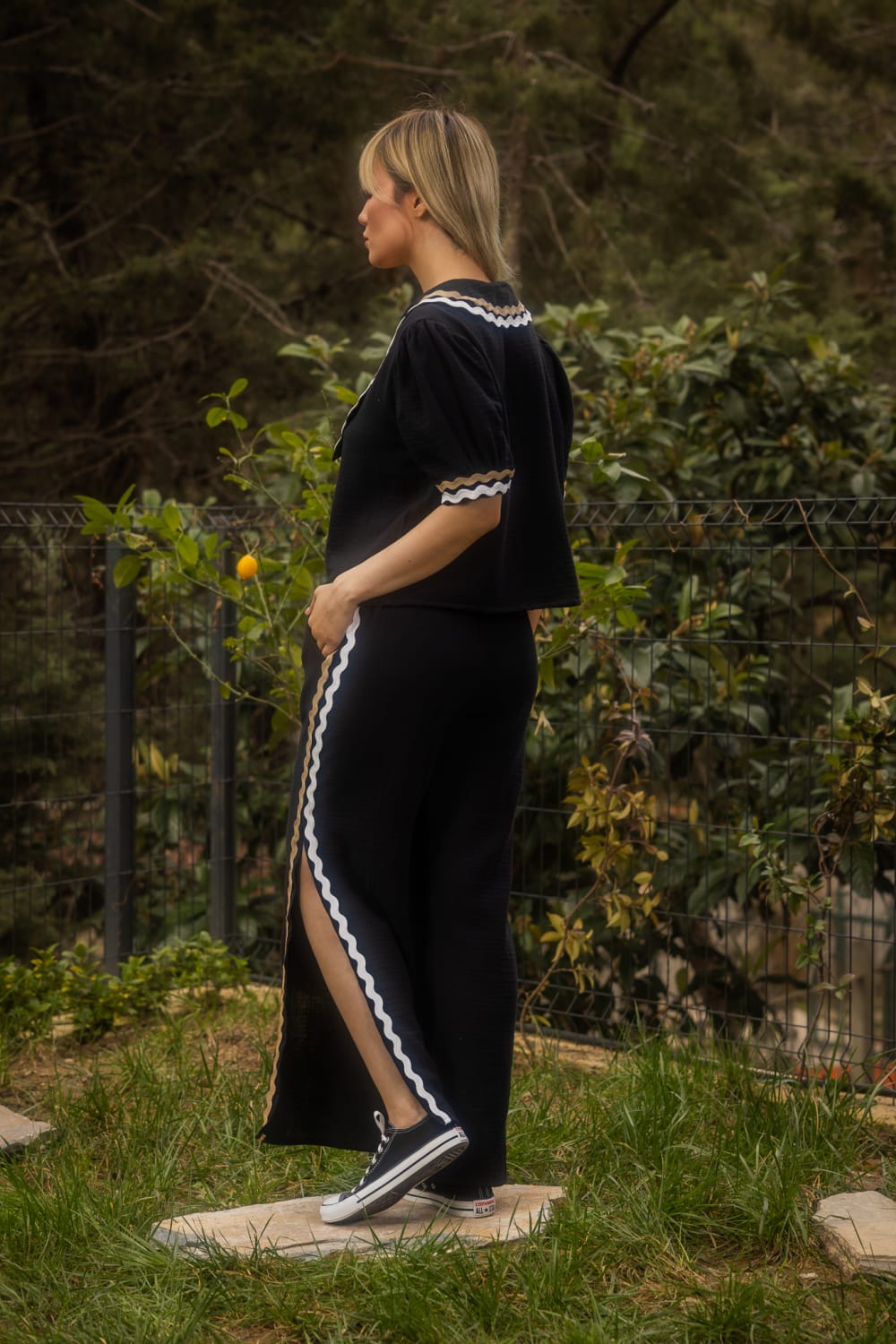 Le-Monade Dreams-Çift Su Taşı Detaylı Siyah Yandan Yırtmaçlı Pantolon-Pantolon-3-Milagron.com