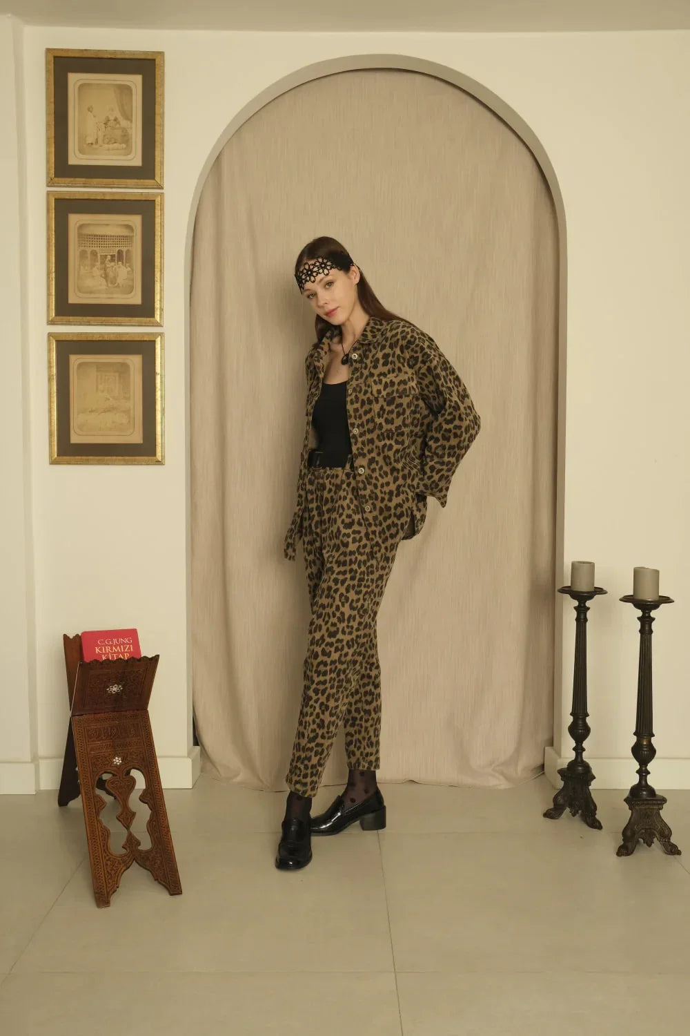 Le-Monade Dreams-Kadife Kahve Leopar Desenli Gömlek-Gömlek-5-Milagron.com