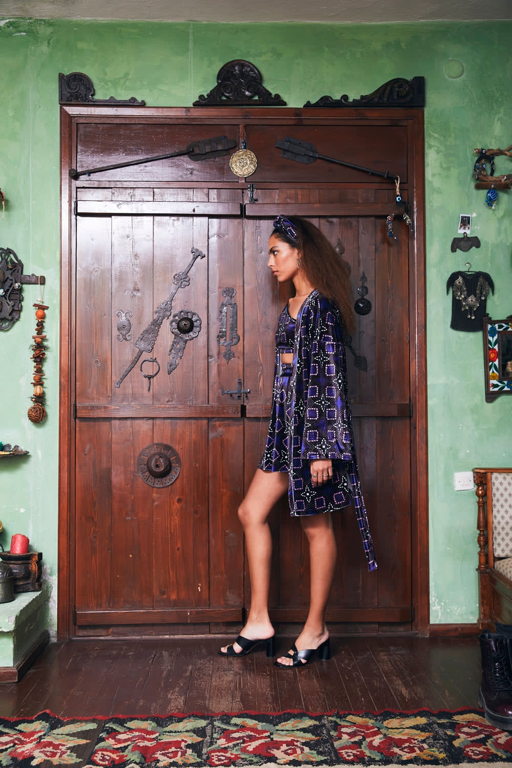 Le-Monade Dreams-Old Fashioned Kadife Kimono-Kimono-4-Milagron.com