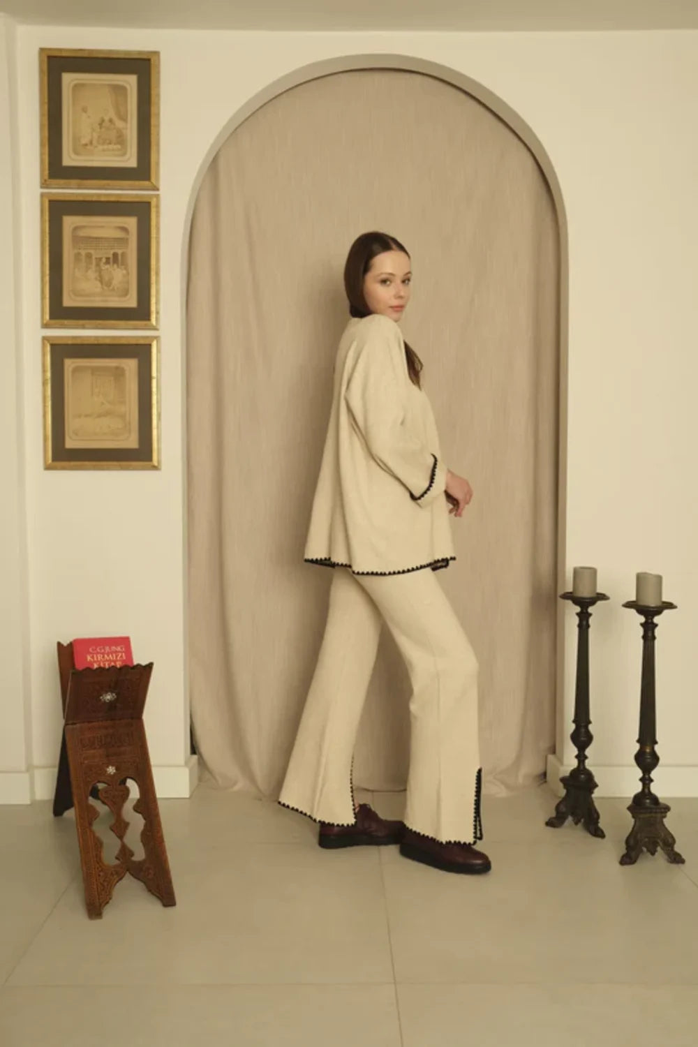 Le-Monade Dreams-Triko Ekru Siyah Sıçandiş Nakışlı Oversize Tunik-Kazak & Triko-4-Milagron.com