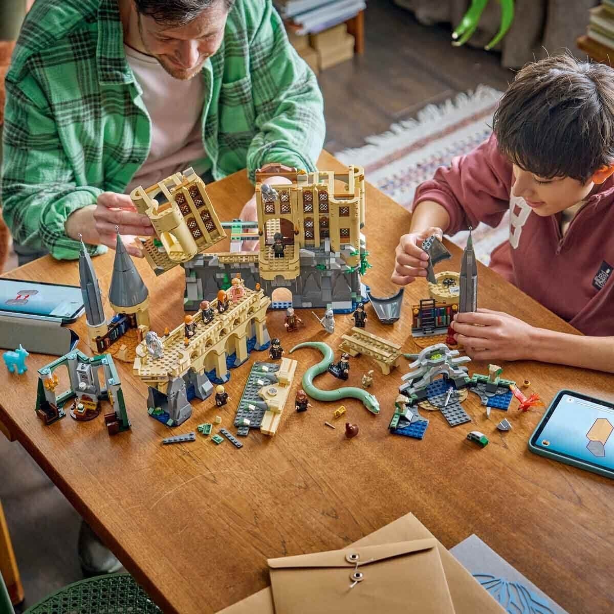 76473 Lego Harry Potter Hogwarts Şatosu: Doğu Kanadı 2164 Parça +10 Yaş
