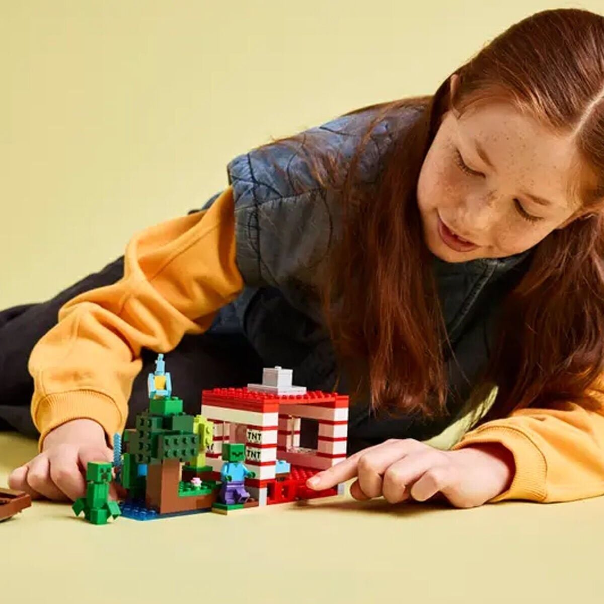 21275 Lego Minecraft Tnt Orman Evi 287 Parça +8 Yaş
