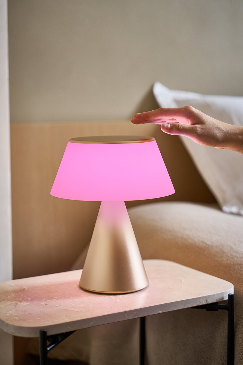 Lexon-Luma Xl Led Lamba Dore-Led Lamba-17-Milagron.com