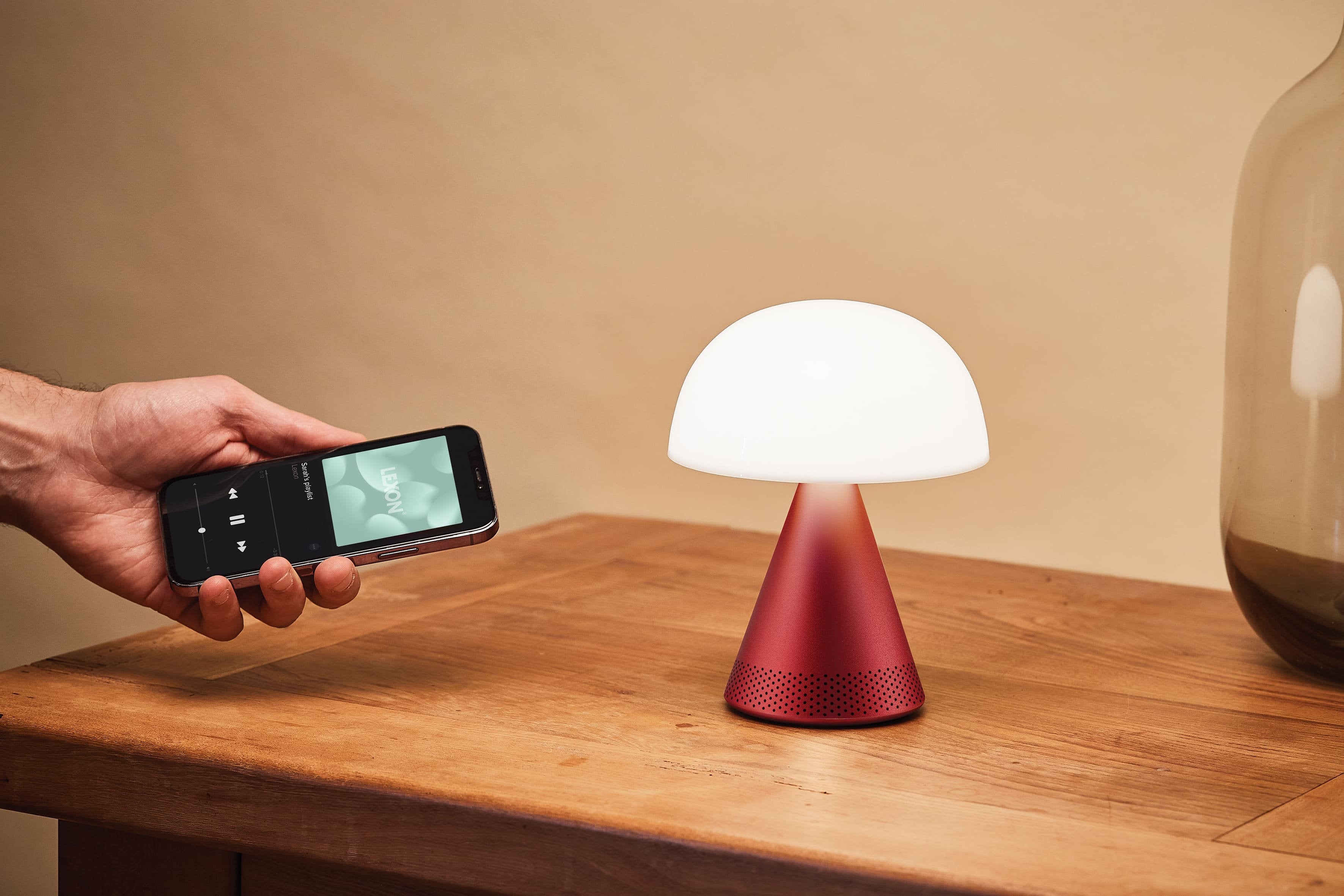 Lexon-Mina L Led Lamba Ve Bluetooth Hoparlör Koyu Kırmızı-Aydınlatmalar-5-Milagron.com