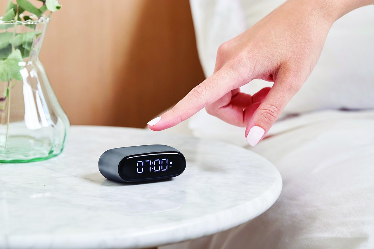 Lexon-Minut Alarm Saat Metalik Gri-Alarm Saatler-2-Milagron.com