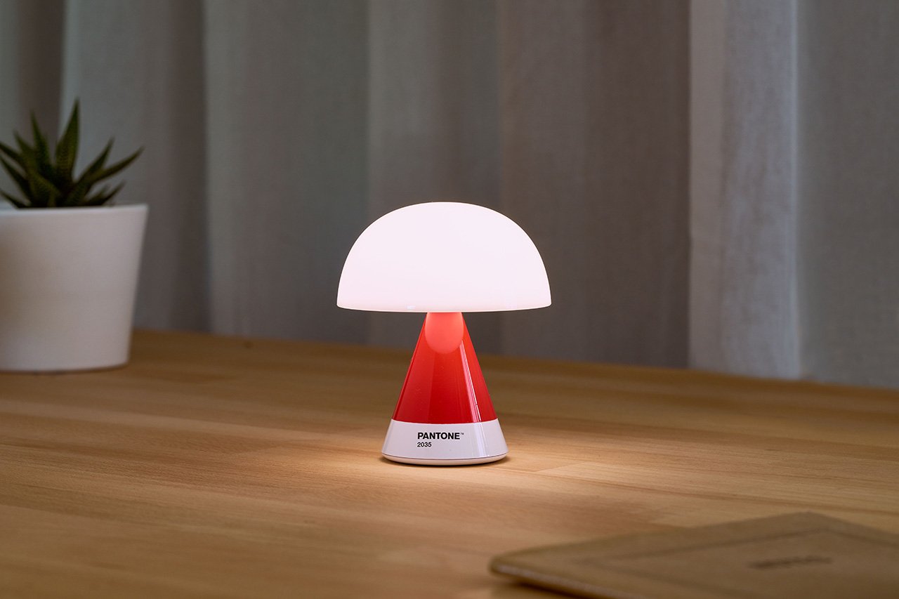Lexon-X Pantone Mina M Led Lamba Kırmızı-Led Lamba-2-Milagron.com