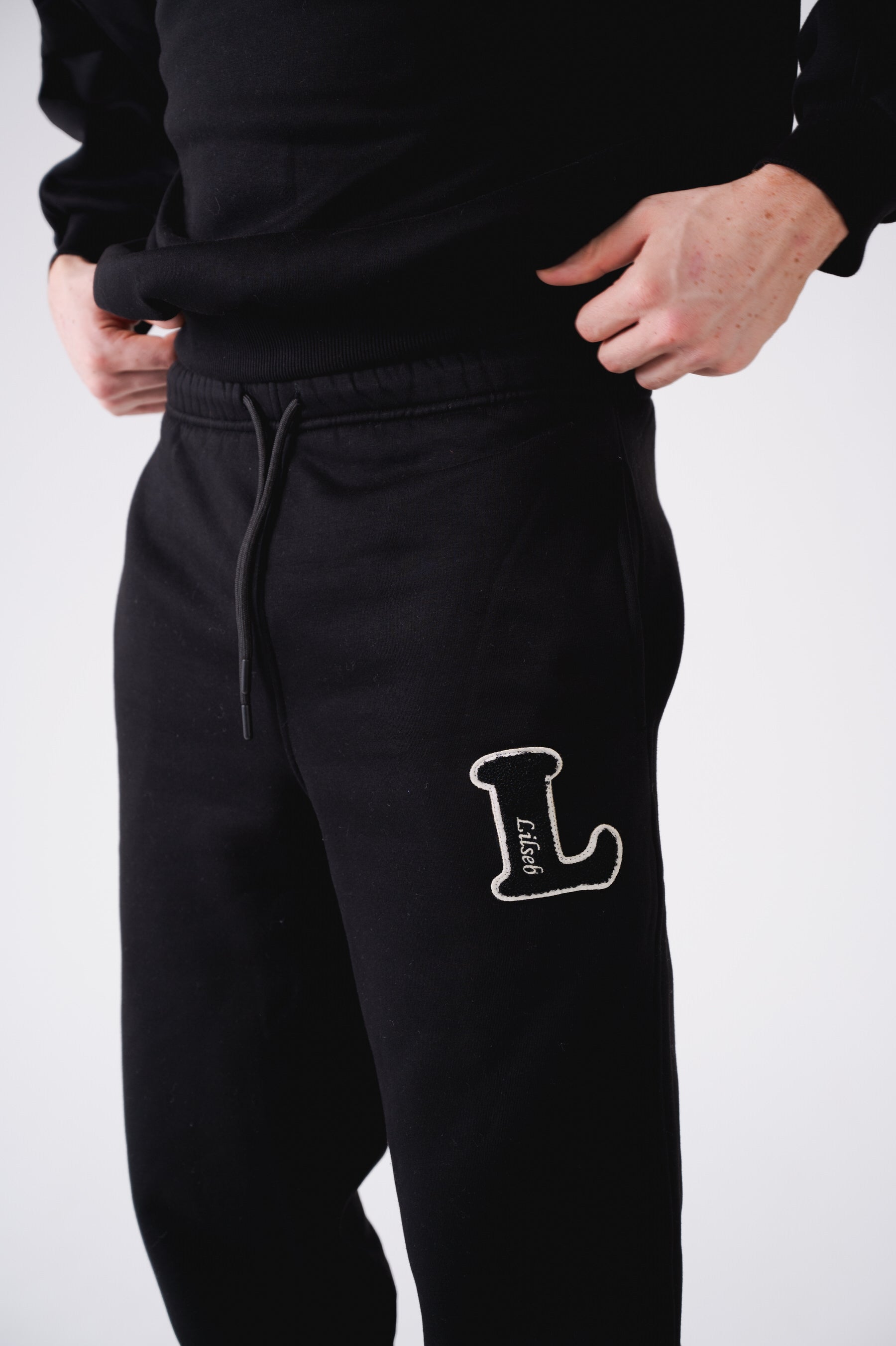Lilseb-The Noir Jogger-Eşofman-4-Milagron.com
