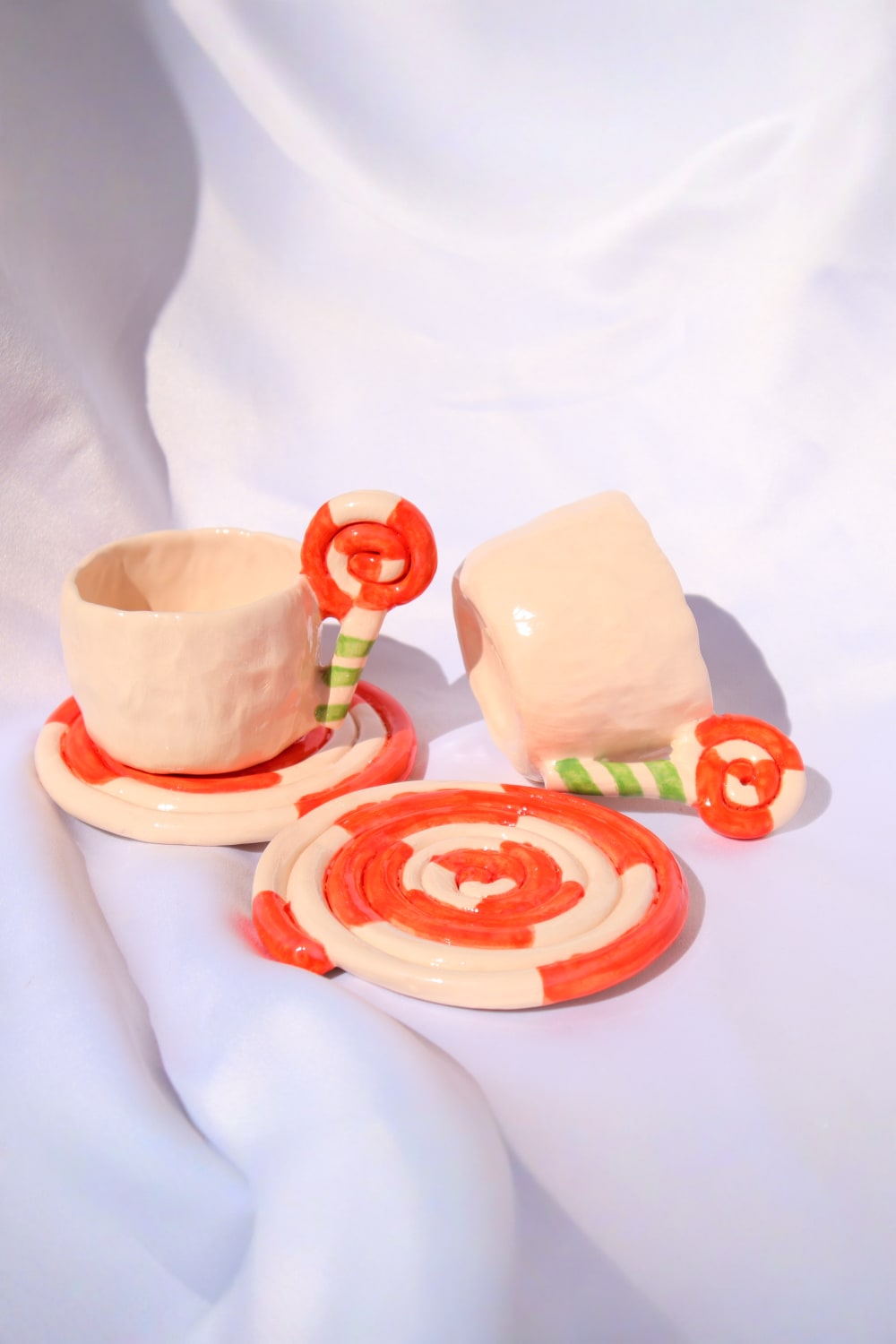 Lily & Loly Ceramics-Lolipop Şeker Kulplu 2'li El Yapımı Seramik Türk Kahvesi Fincan Seti - Lolipop Tabaklı Özel Tasarım-Bardak-4-Milagron.com