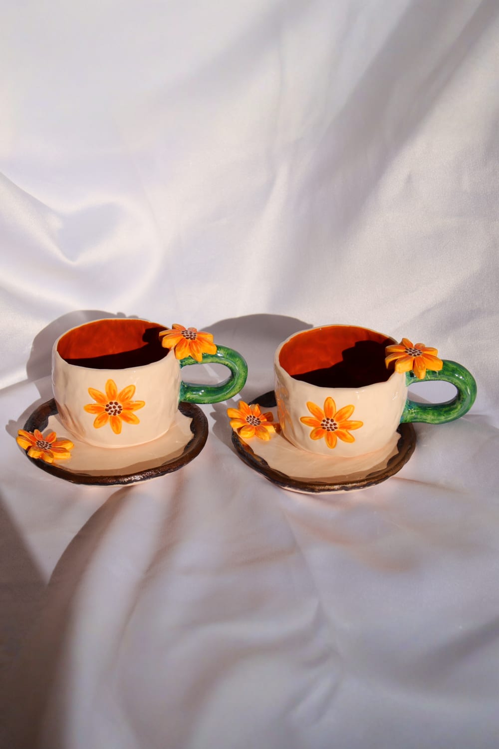 Lily & Loly Ceramics-Özel Çiçek Tasarımlı Çiçek Desenli Ayçiçek Kulplu El Yapımı Seramik Türk Kahvesi Fincan Seti - 2'li-Bardak-3-Milagron.com