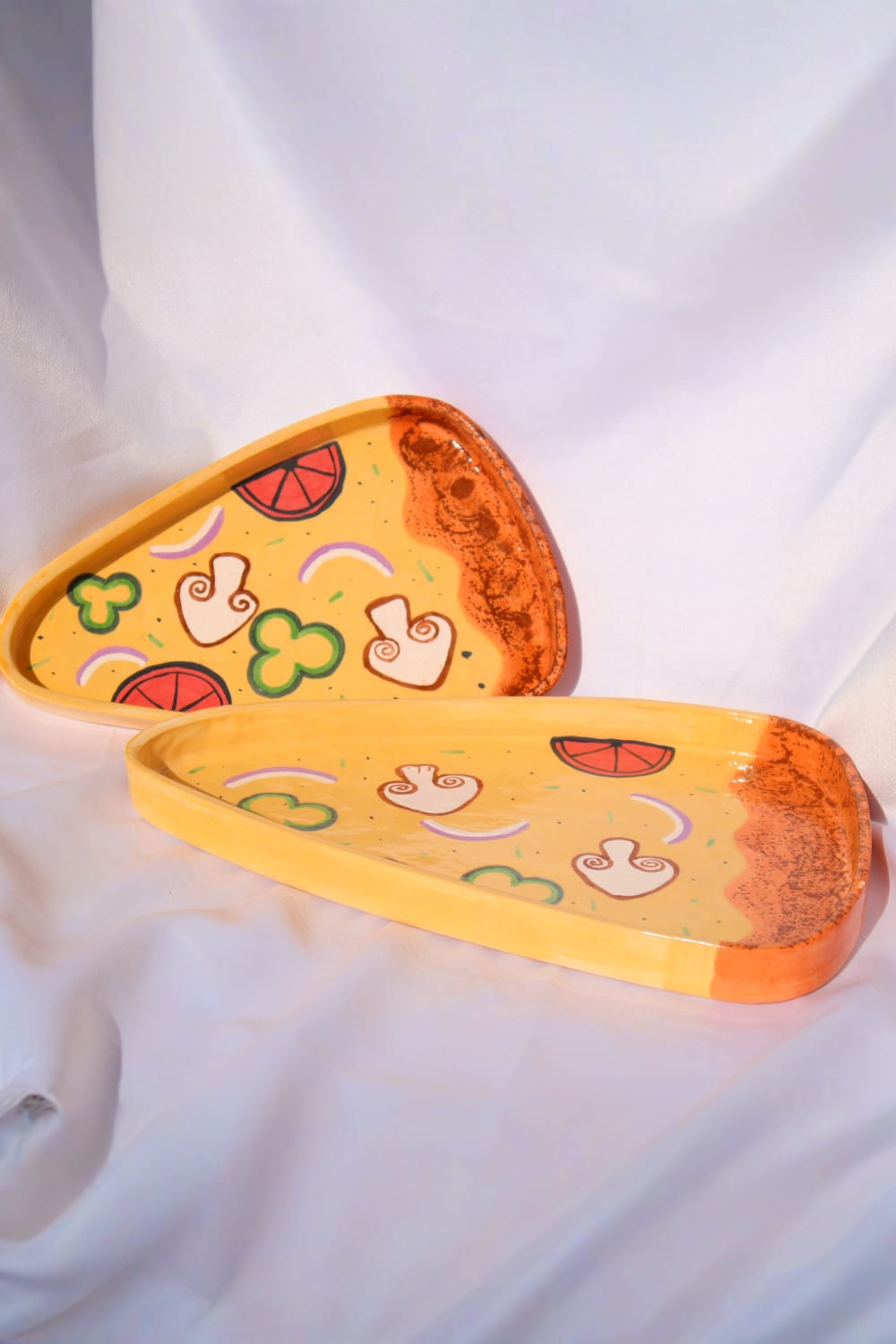 Lily & Loly Ceramics-Pizza Şeklinde Pizza Çizimli 2'li Set El Yapımı Seramik Tabaklar- 2 Adet Boyut Tabaklar-Tabak & Kase-3-Milagron.com