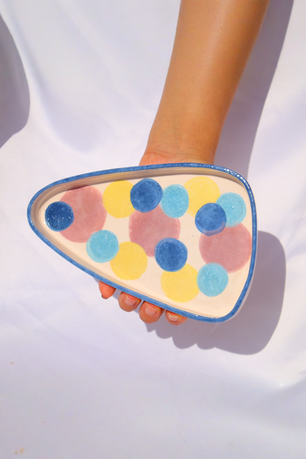 Lily & Loly Ceramics-Rengarenk Puantiyeli Modern El Yapımı Seramik 3'lü Set El Yapımı Eğlenceli Servis Ve Pasta Tabakları-Tabak & Kase-4-Milagron.com