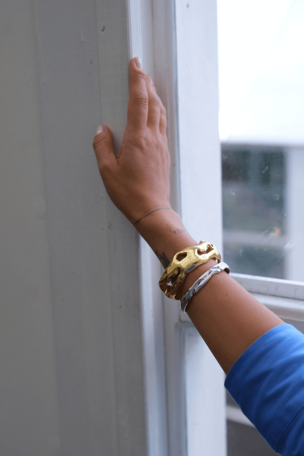 Linya Jewellery-Aruna Kalın Kelepçe Bileklik Gold-Bileklik-5-Milagron.com