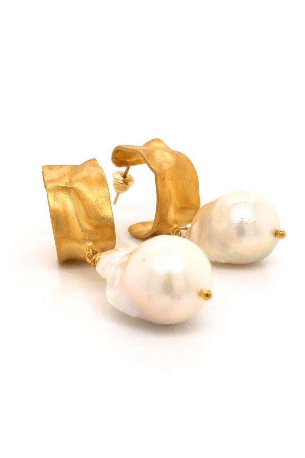 Linya Jewellery-Cora İncili Halka Küpe-Küpe-1-Milagron.com