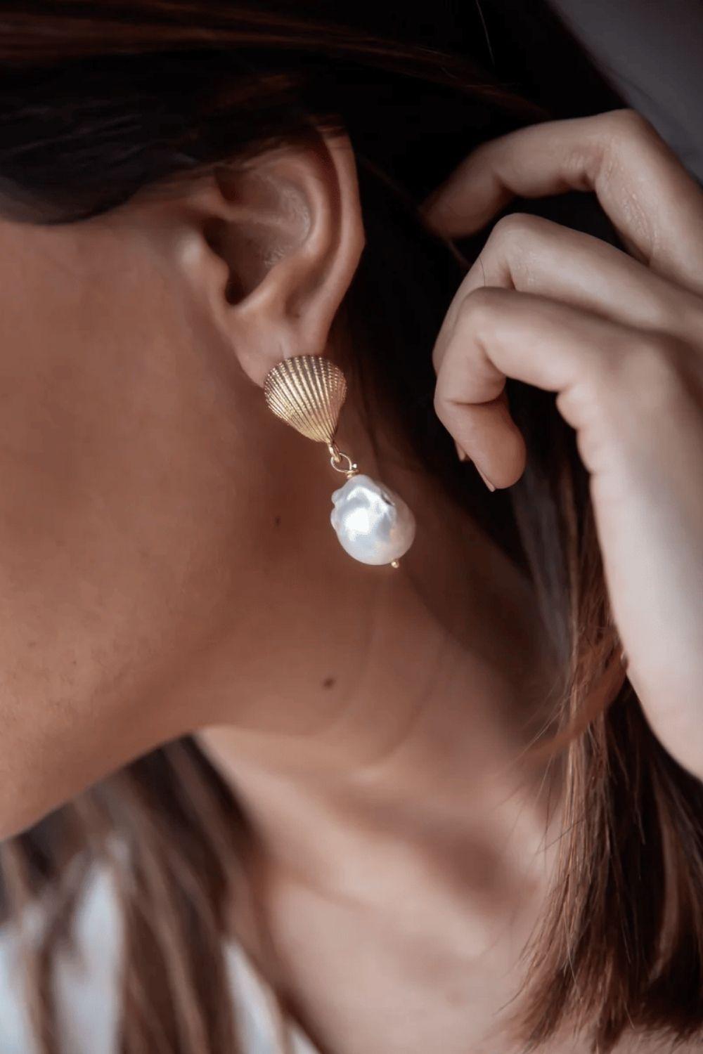 Linya Jewellery-Deniz Kabuğu Barok İnci Küpe-Küpe-2-Milagron.com