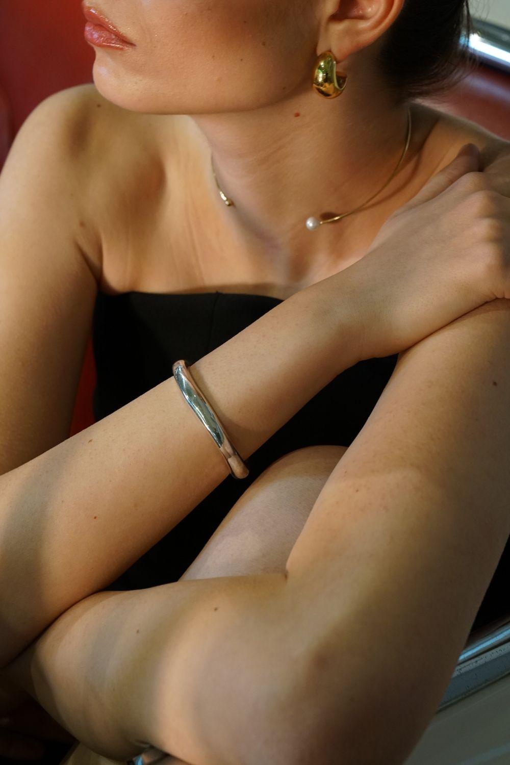 Linya Jewellery-Grel Kalın Asimetrik Gümüş Bileklik-Bileklik-2-Milagron.com