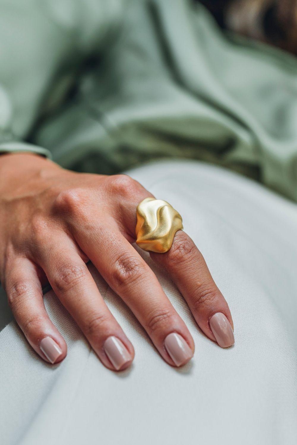 Linya Jewellery-Jayla Yüzük Mat Gold-Yüzük-2-Milagron.com