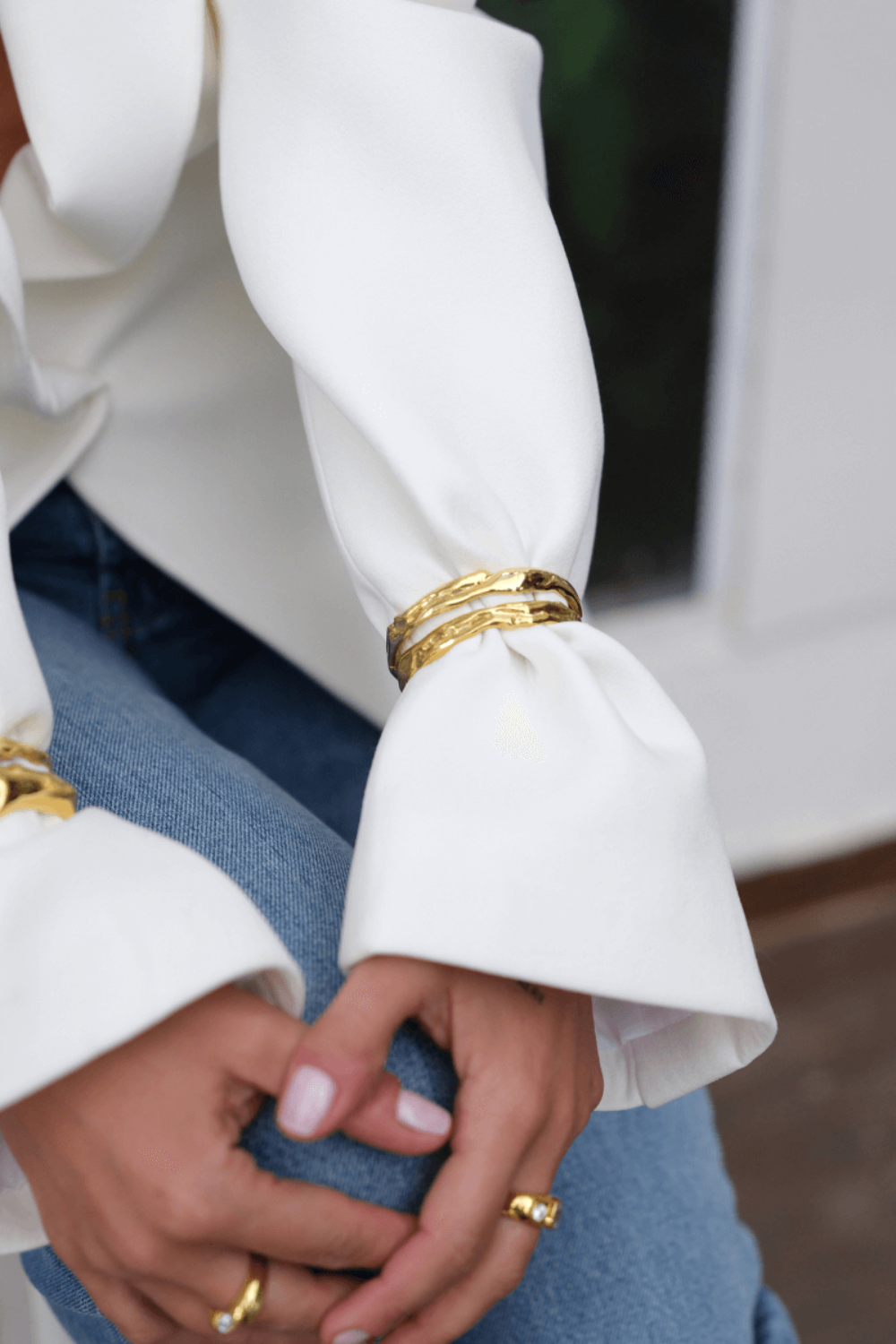 Linya Jewellery-Medusa İnce Kelepçe Bileklik Gold-Bileklik-3-Milagron.com