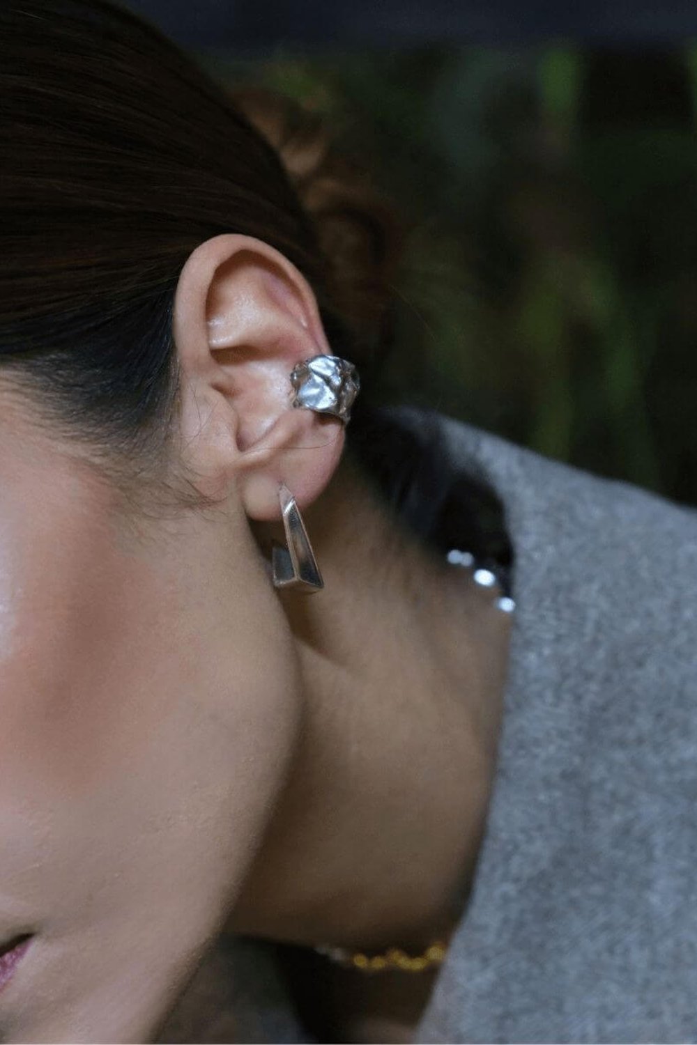 Linya Jewellery-Mera Asimetrik Halka Küpe-Küpe-2-Milagron.com