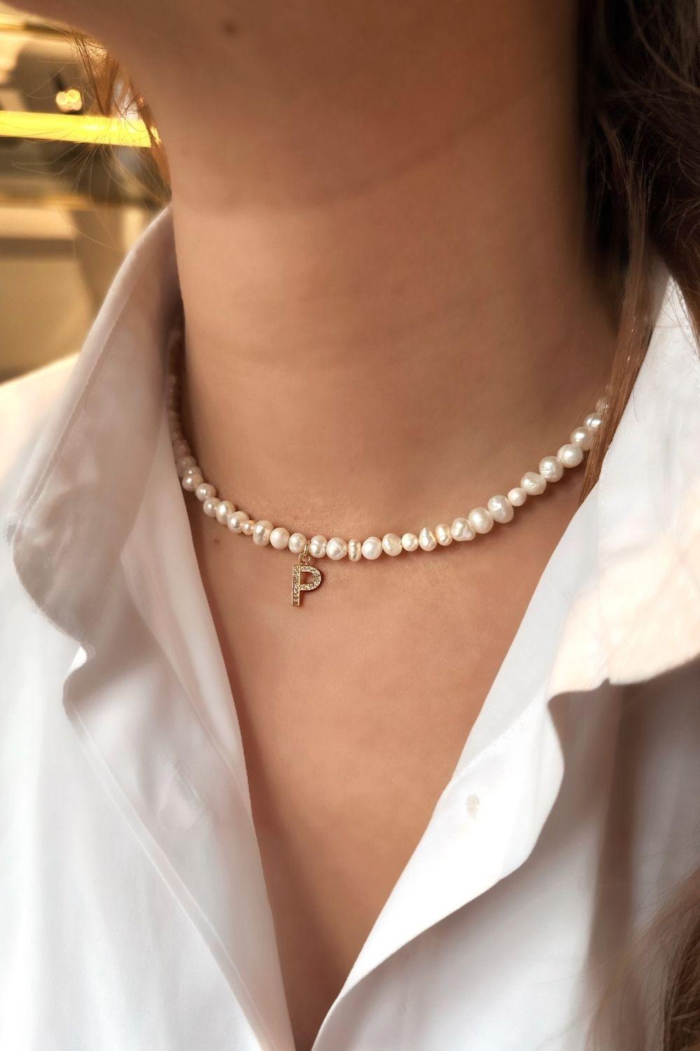 Linya Jewellery-Mono P Harfli İnci Kolye-Kolye-2-Milagron.com