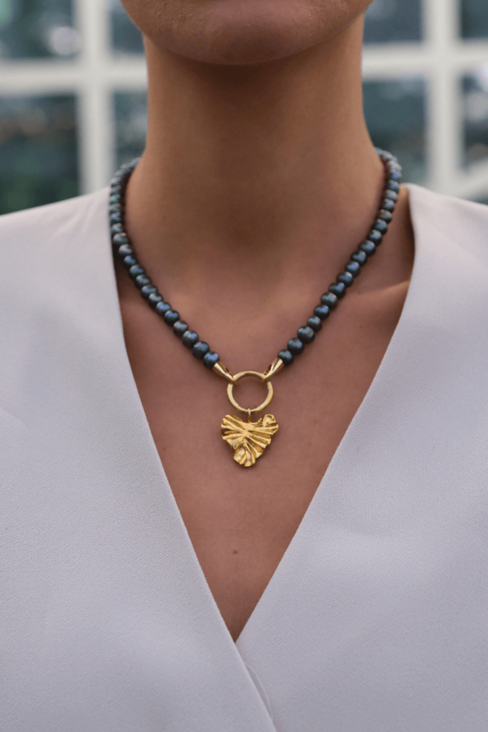 Linya Jewellery-Onos Siyah İncili Kalp Kolye-Kolye-5-Milagron.com